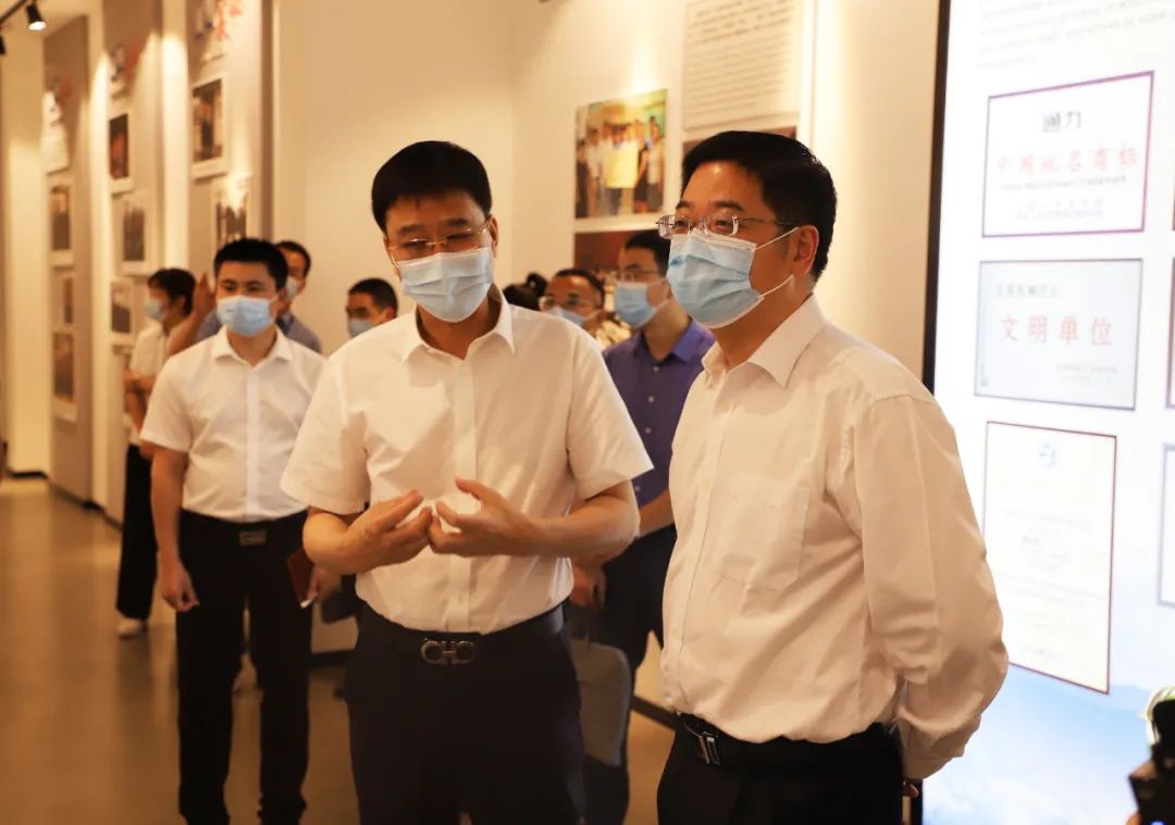 溫州市委常委、市紀(jì)委書記、市監(jiān)委主任張建明蒞臨通力科技調(diào)研