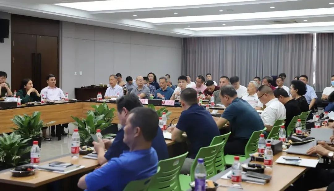 卓越企業(yè)家學(xué)習(xí)俱樂(lè)部走進(jìn)通力科技參觀學(xué)習(xí)！